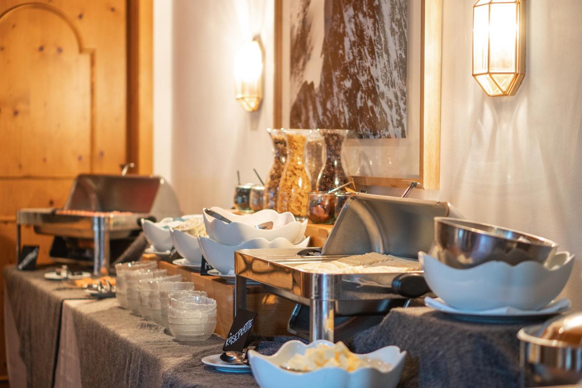 Studio Im Hotel Des Alpes Flims Exterior foto